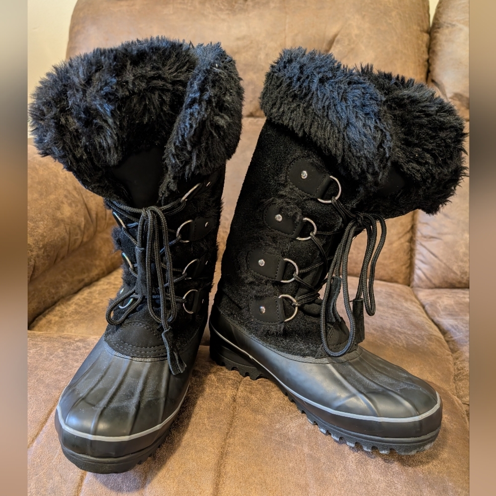 Women's Black Khombu Fur-Lined Winter Boots, size 7